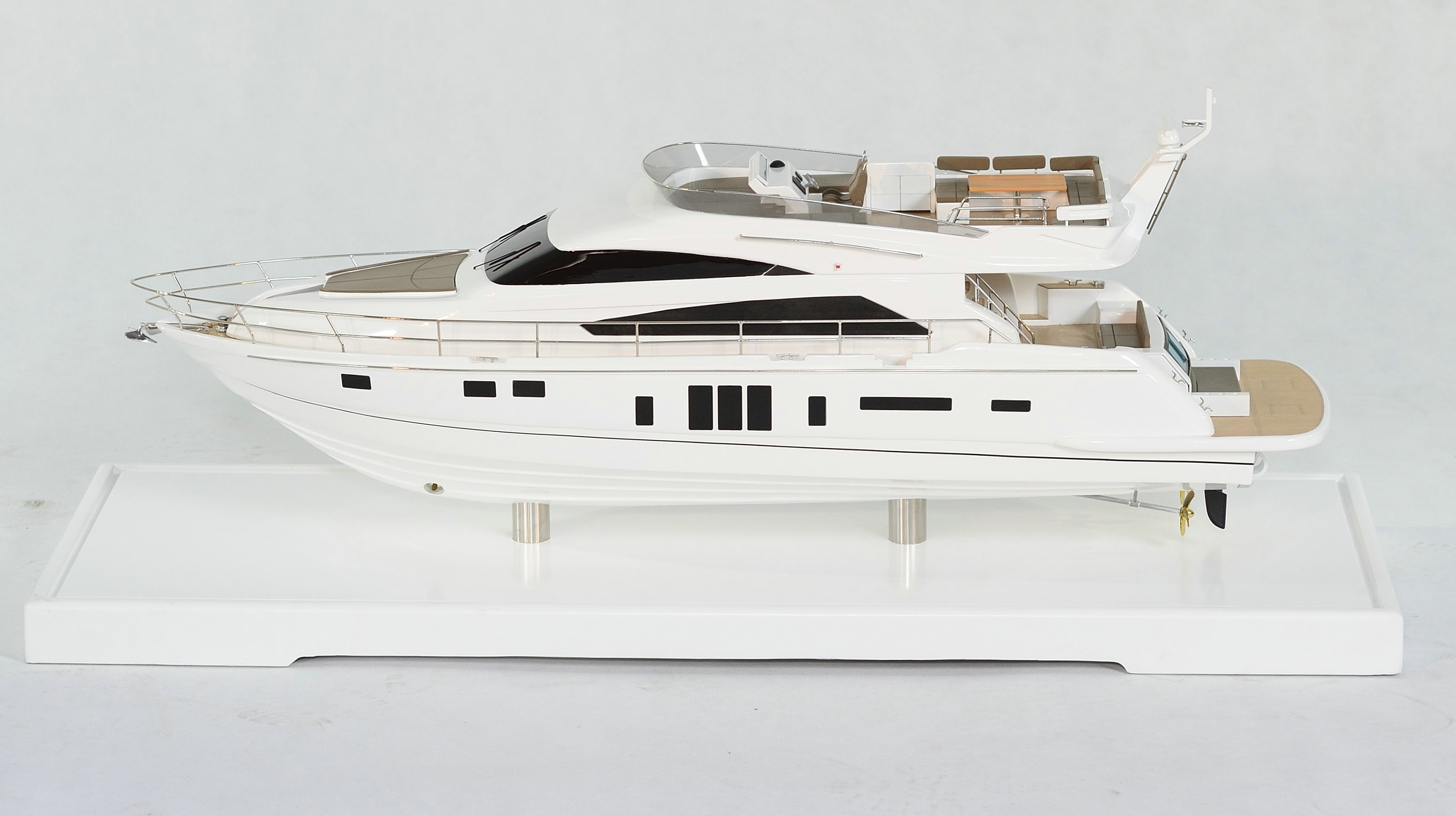 豪華游艇模型